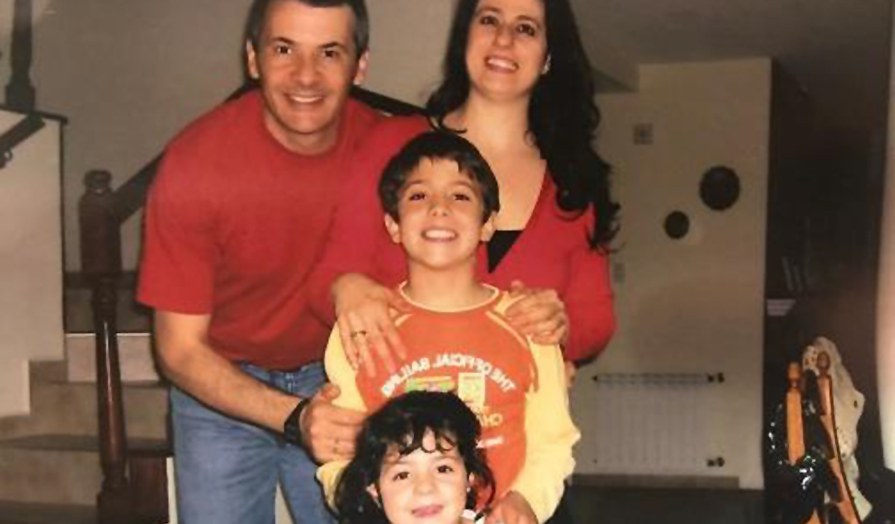 Dr. José Luis Daniotti junto a su familia. Foto: gentileza Sabrina Daniotti.